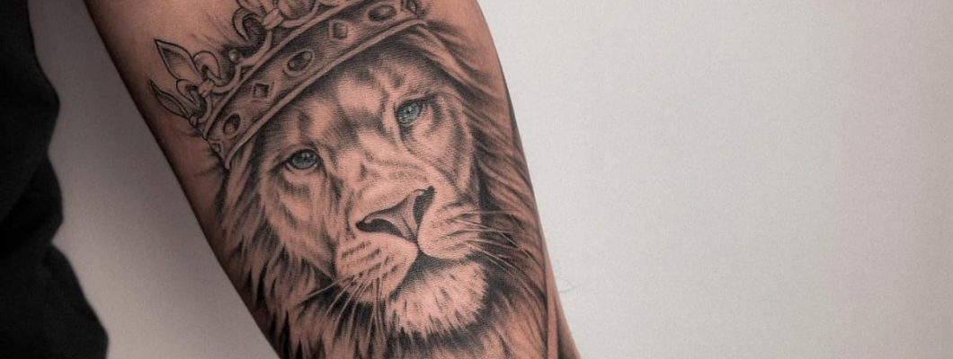 Tatuaggi leone：Simbolismo, Significato e Idee di Design